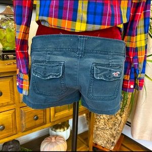 Hollister cotton low rise shorts Size 5